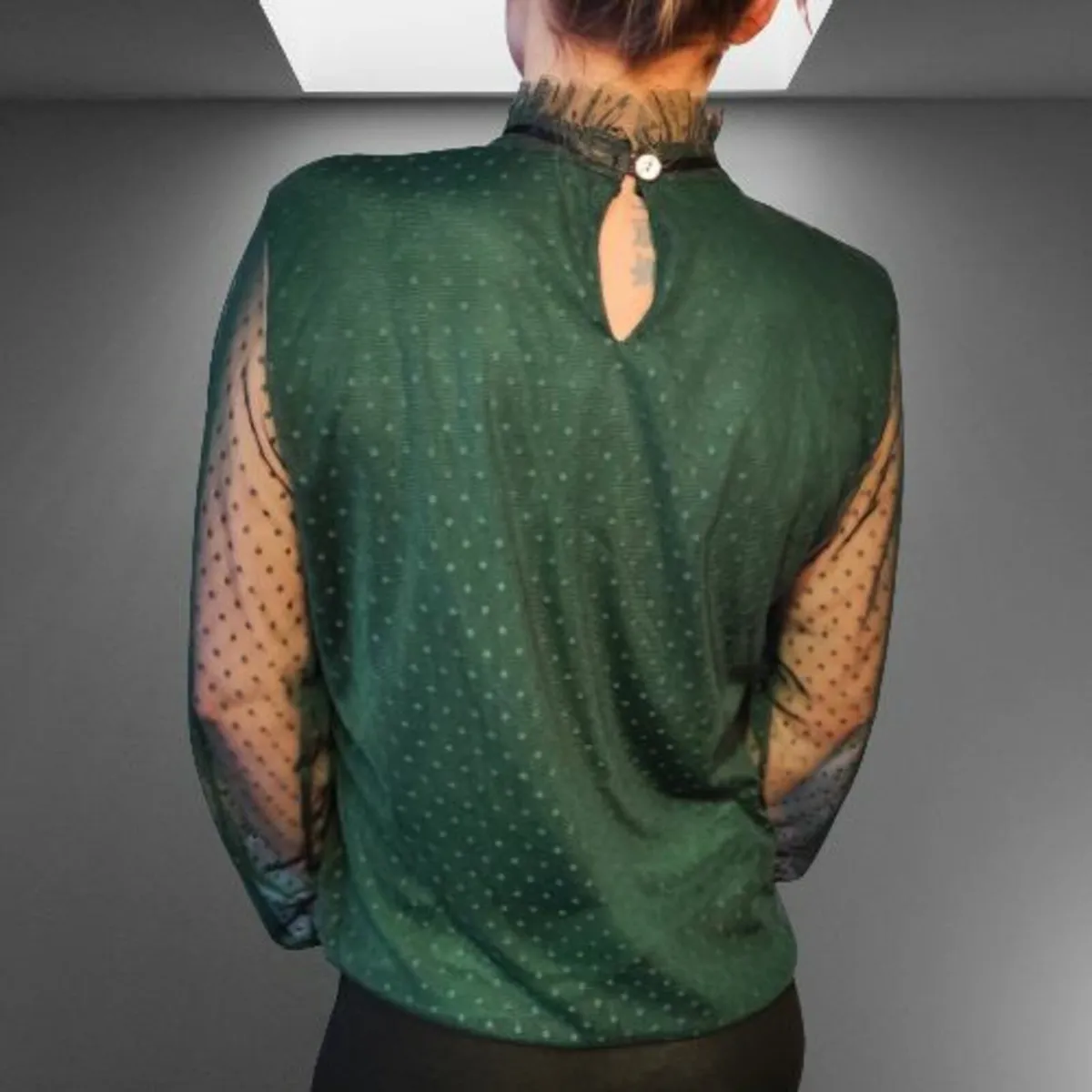 Lace blouse with a bow at the neck - Image 3