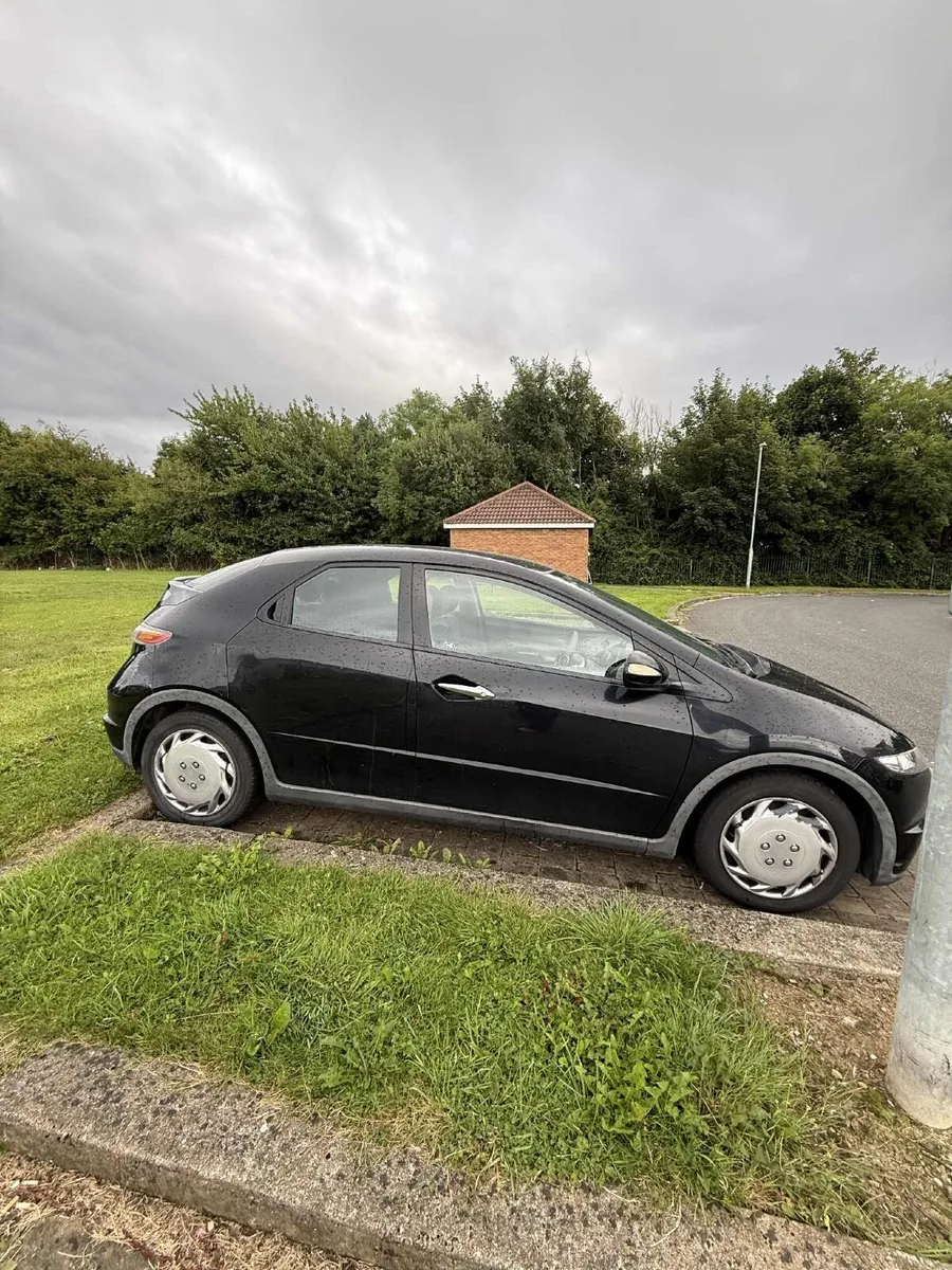 Honda Civic 2006 - Image 1