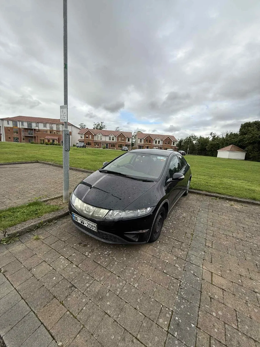 Honda Civic 2006 - Image 2