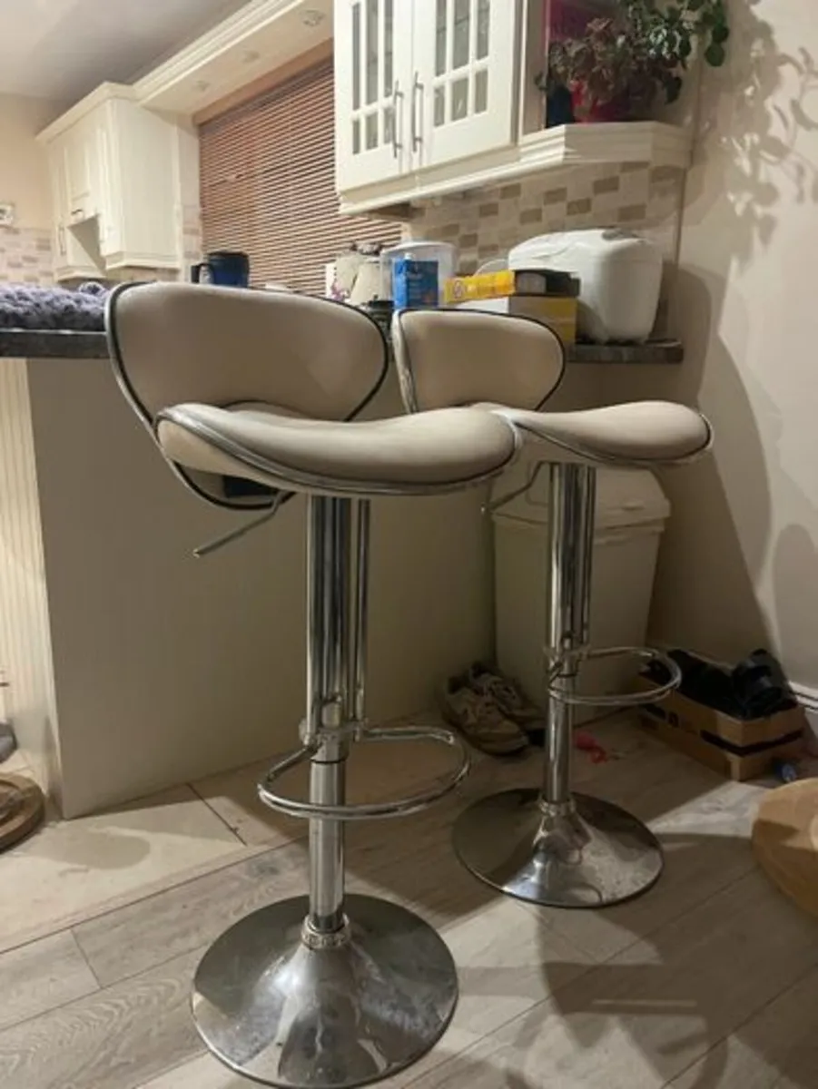 breakfast bar chairs