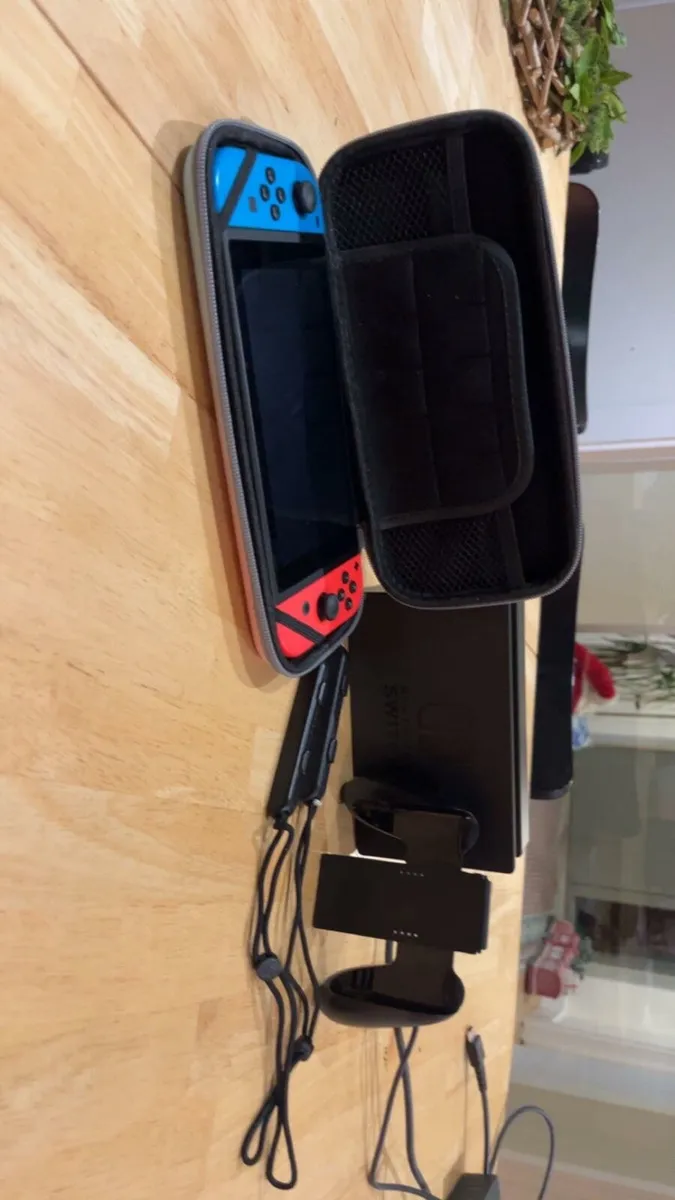 Nintendo Switch - Image 1