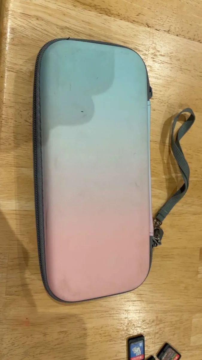 Nintendo Switch - Image 4