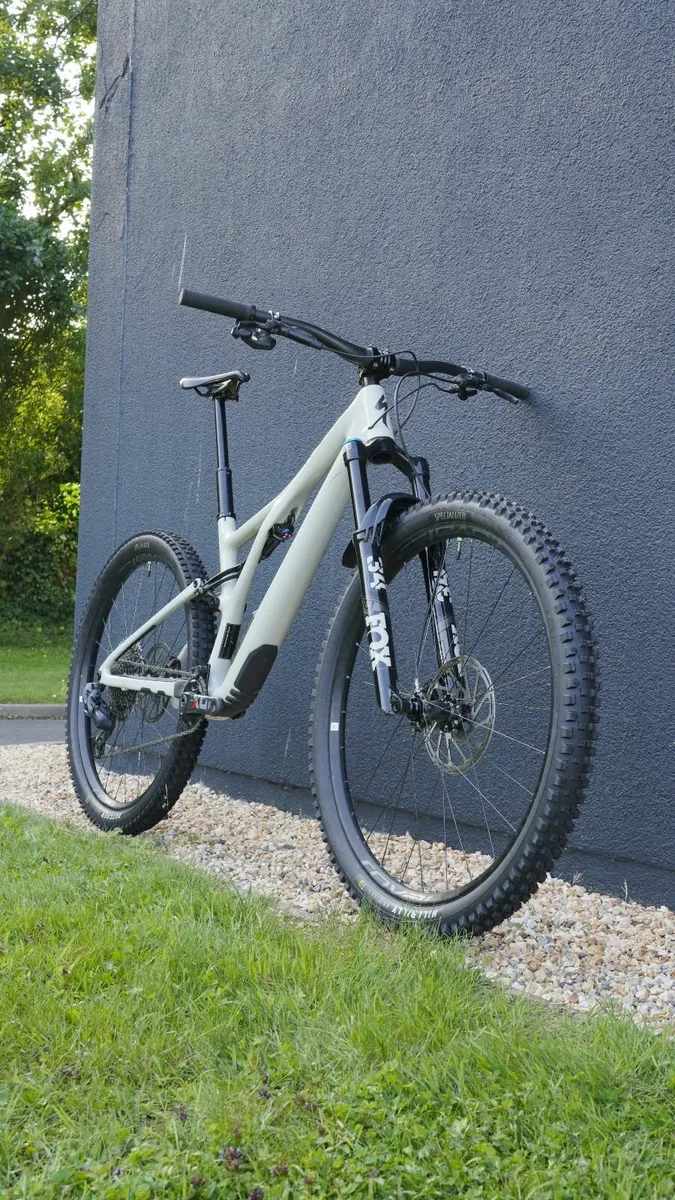 2022 Specialized Stumpjumper Expert - S4 Large - Image 1