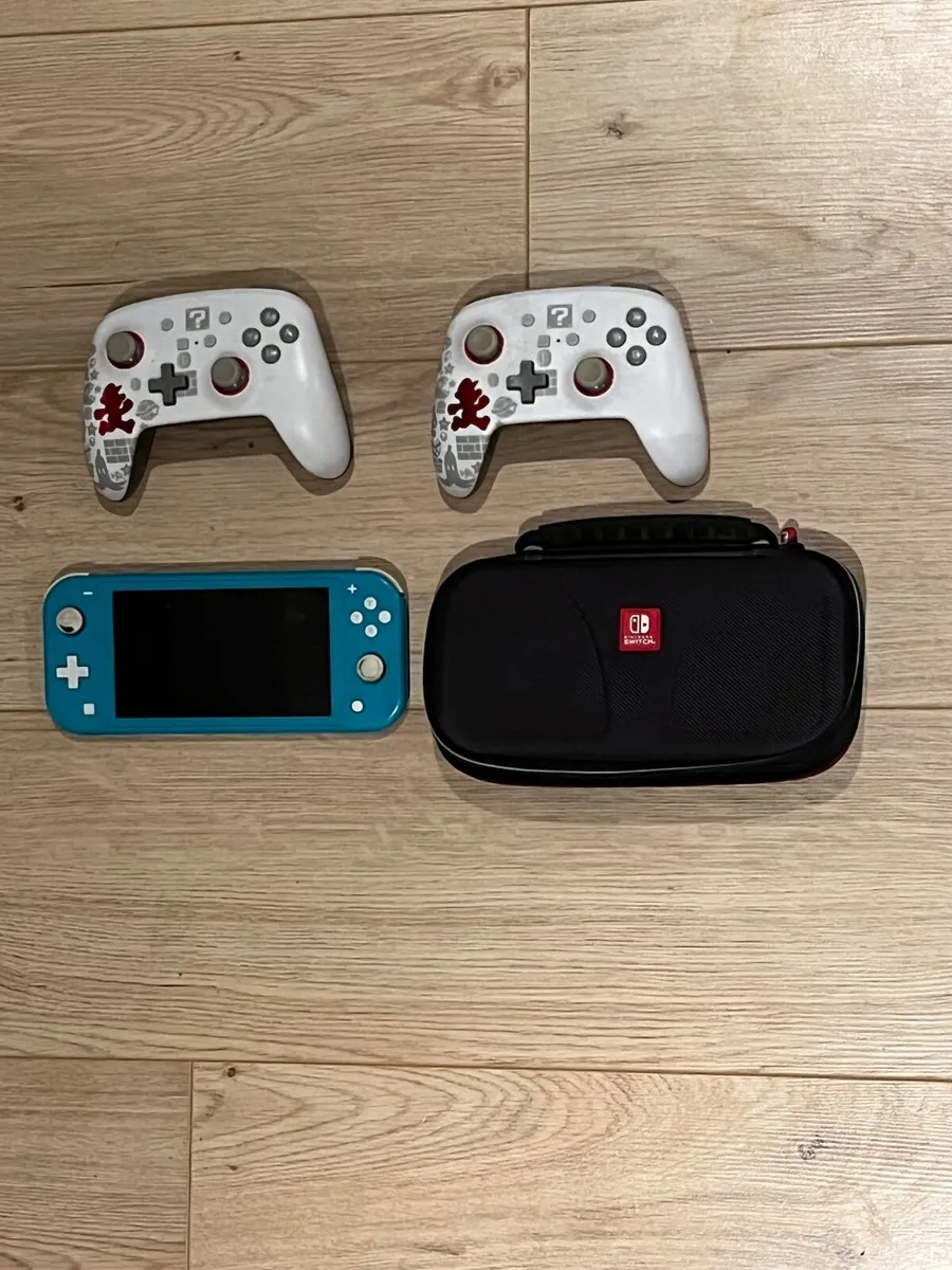 Nintendo switch lite and games - Image 1