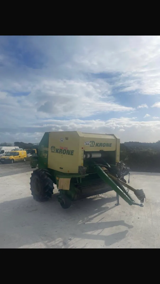 Baler and wrapper - Image 3