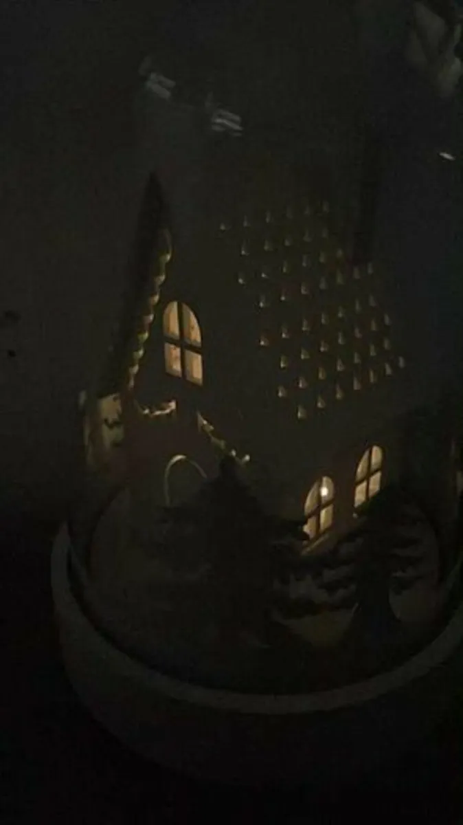 Christmas LED Glass Globe Cottage - Image 4