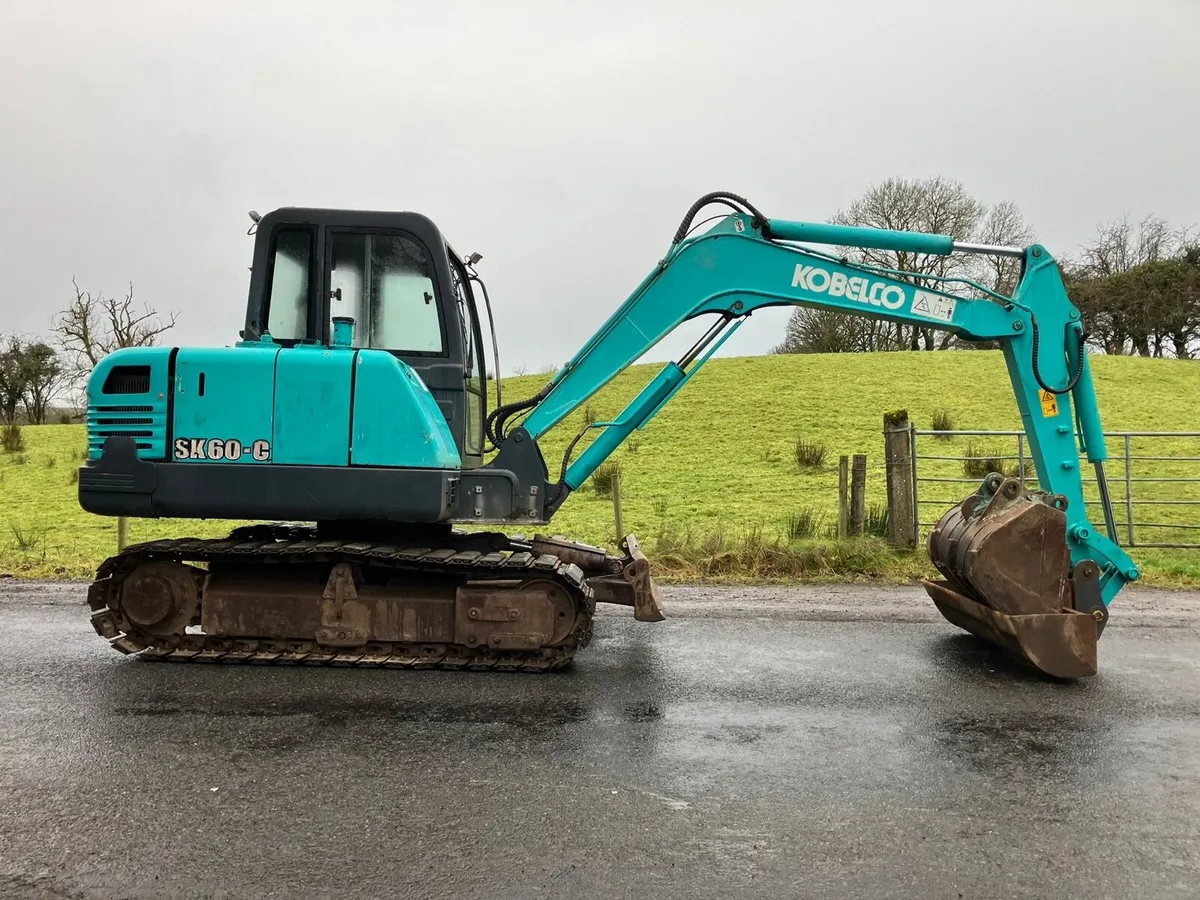 KOBELCO 6 Tonne Digger - Image 2
