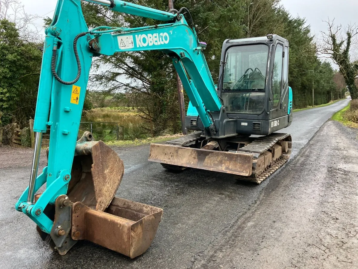 KOBELCO 6 Tonne Digger - Image 4