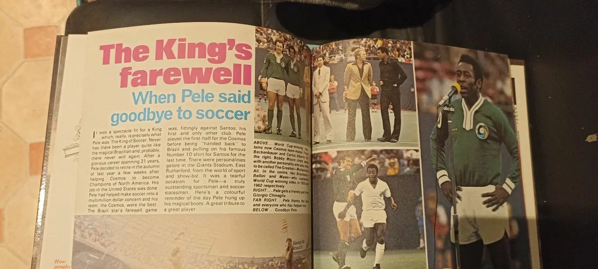 Shoot 1979 Football Annual - Image 4