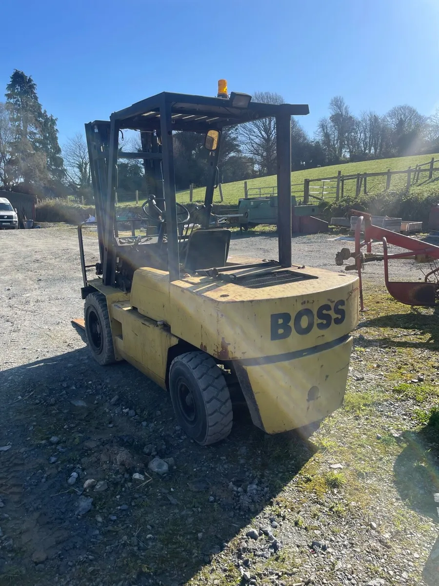 Boss 3T forklift - Image 4