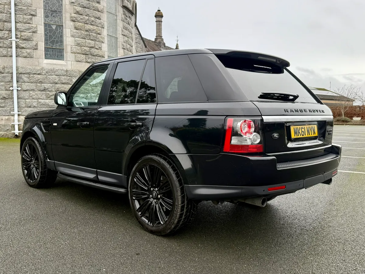 2011 RANGE ROVER SPORT 3.0 SDV6 HSE BLACK EDITION - Image 4