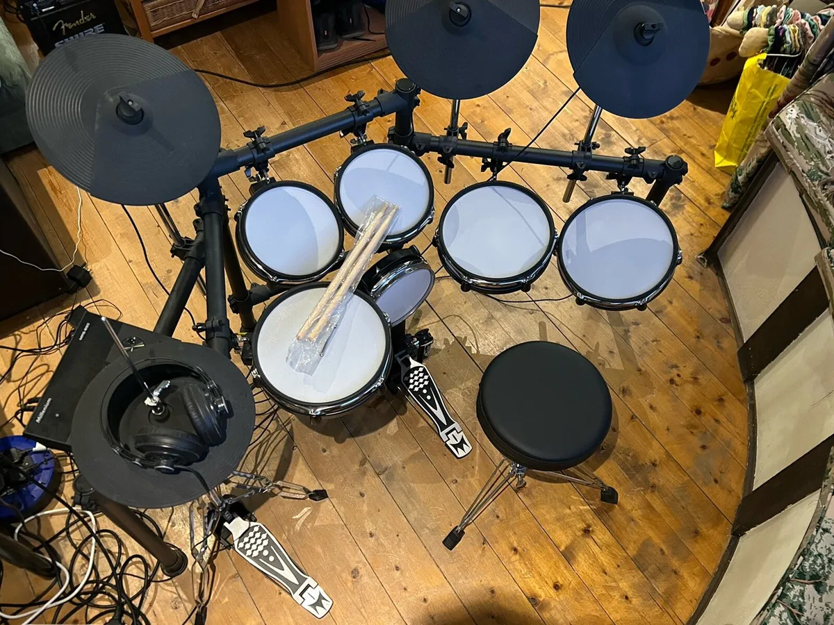 Electronic Drum kit - Image 1