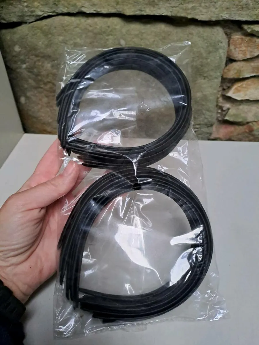 Pack of 20 new headbands - Image 1