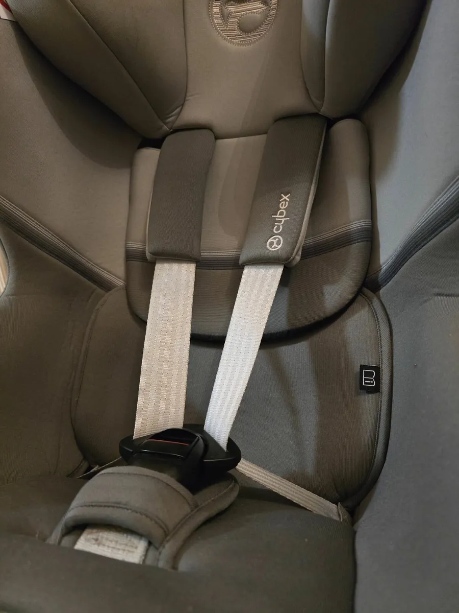 Cybex Sirona S2 I-Size car seat - Image 3