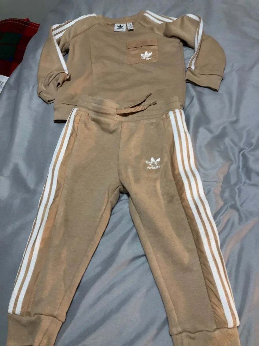 Boys adidas tracksuit 18/24 mths €15 - Image 1