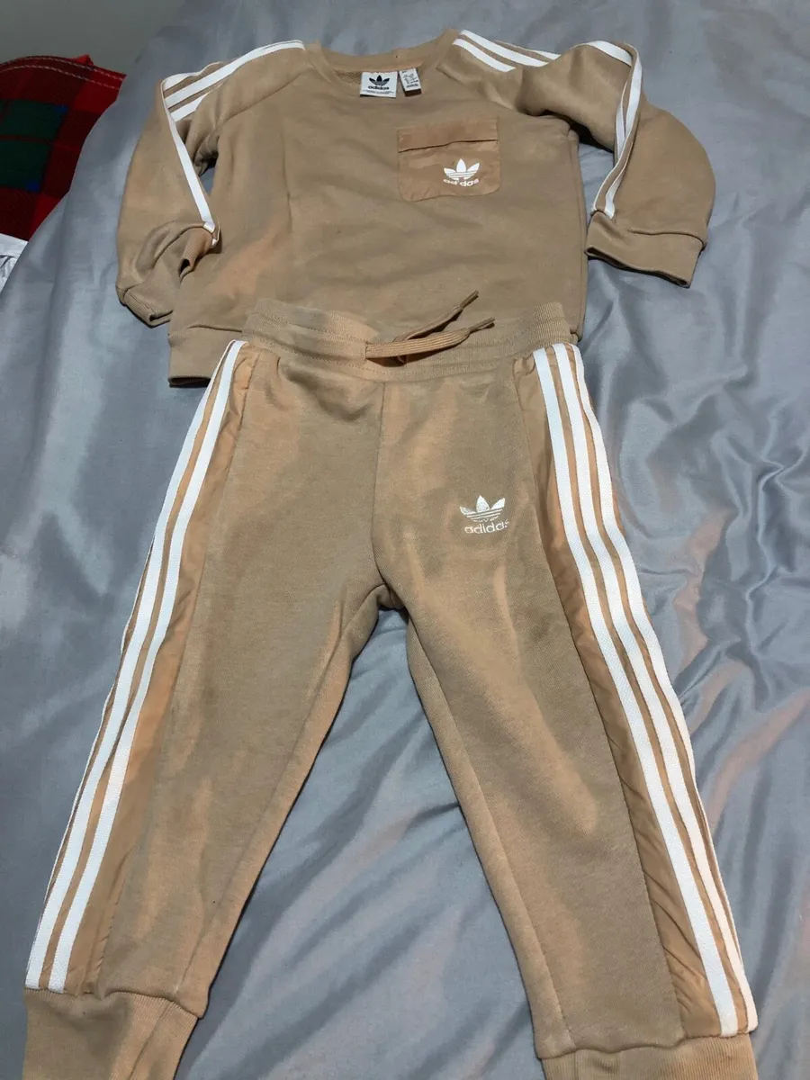 Boys adidas tracksuit 18/24 mths €15 - Image 2