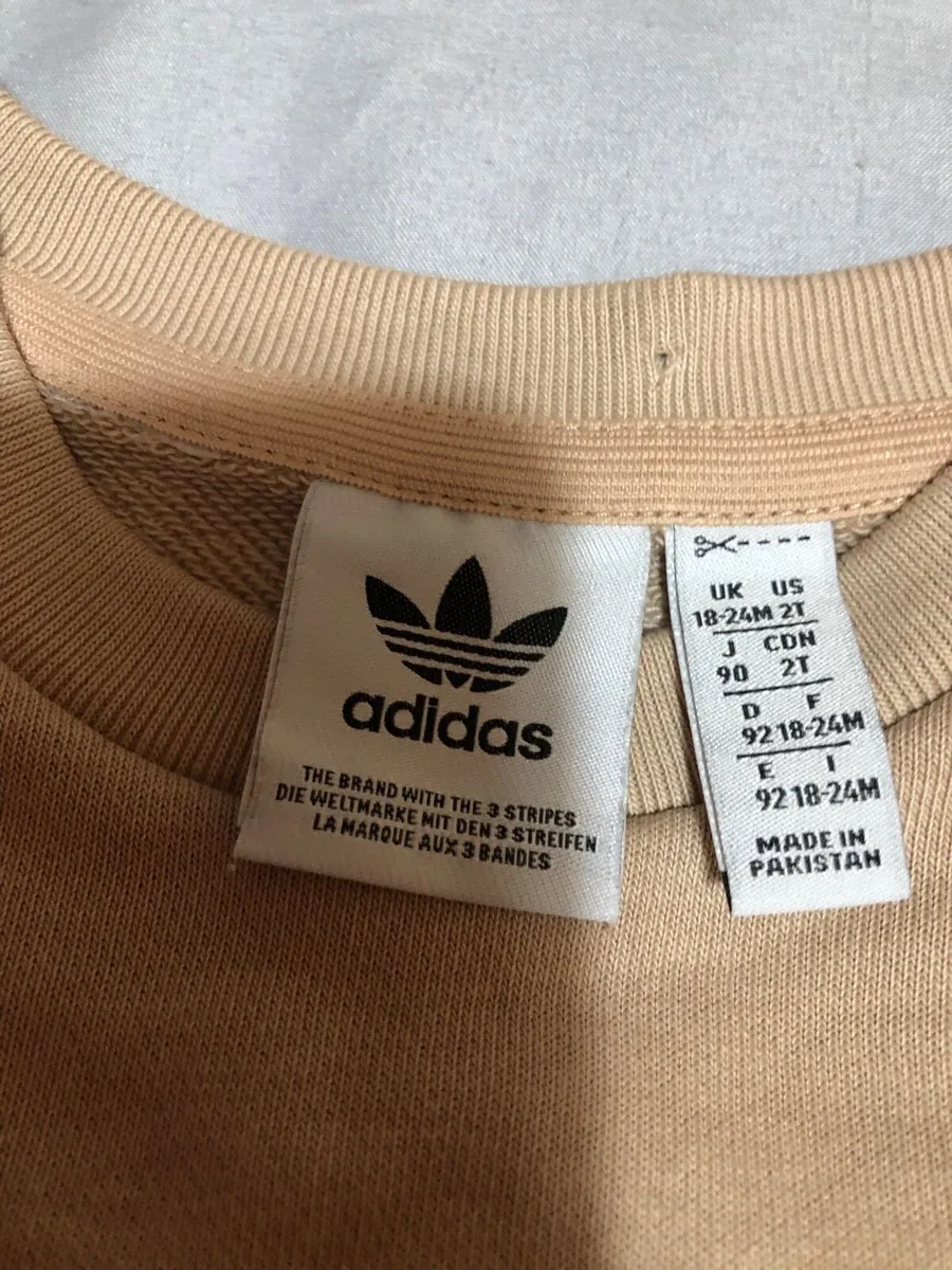 Boys adidas tracksuit 18/24 mths €15 - Image 3