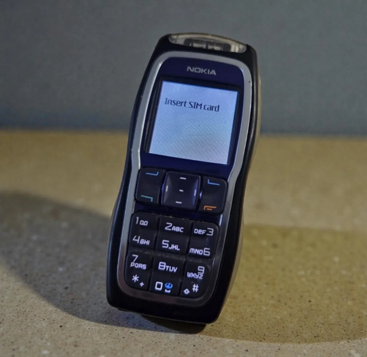 Nokia 3220 Mobile Phone Pre Owned Good Condition - Image 1