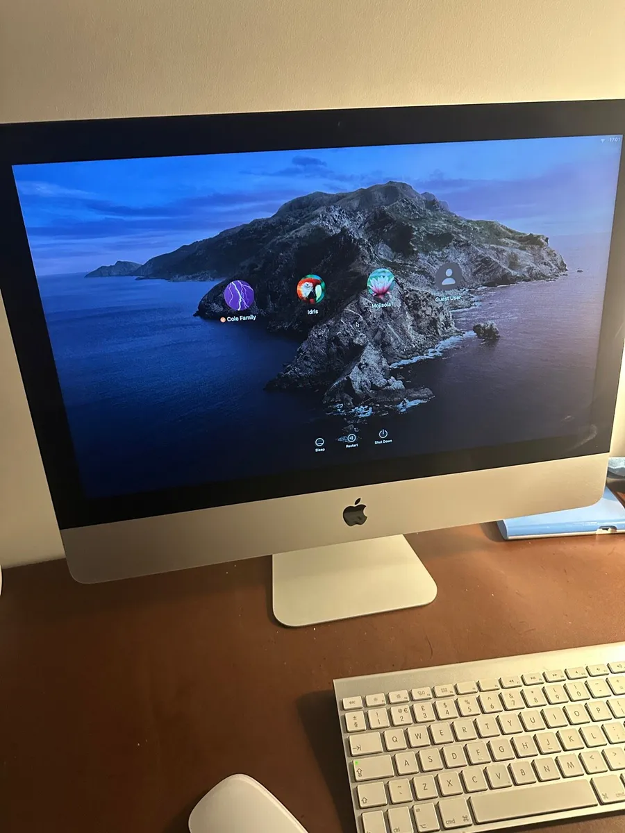 i-Mac 21.5” desktop + Apple wireless keyboard - Image 3