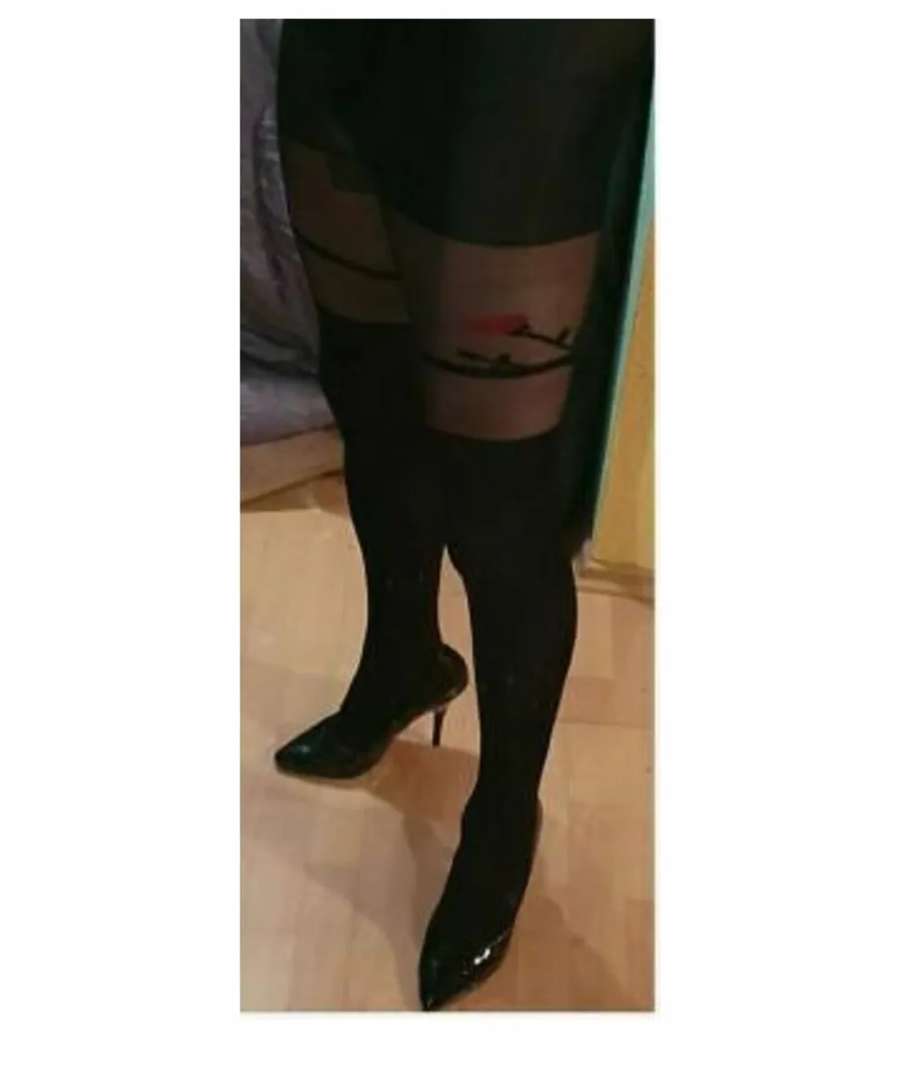 Woman tights with roses - Image 2