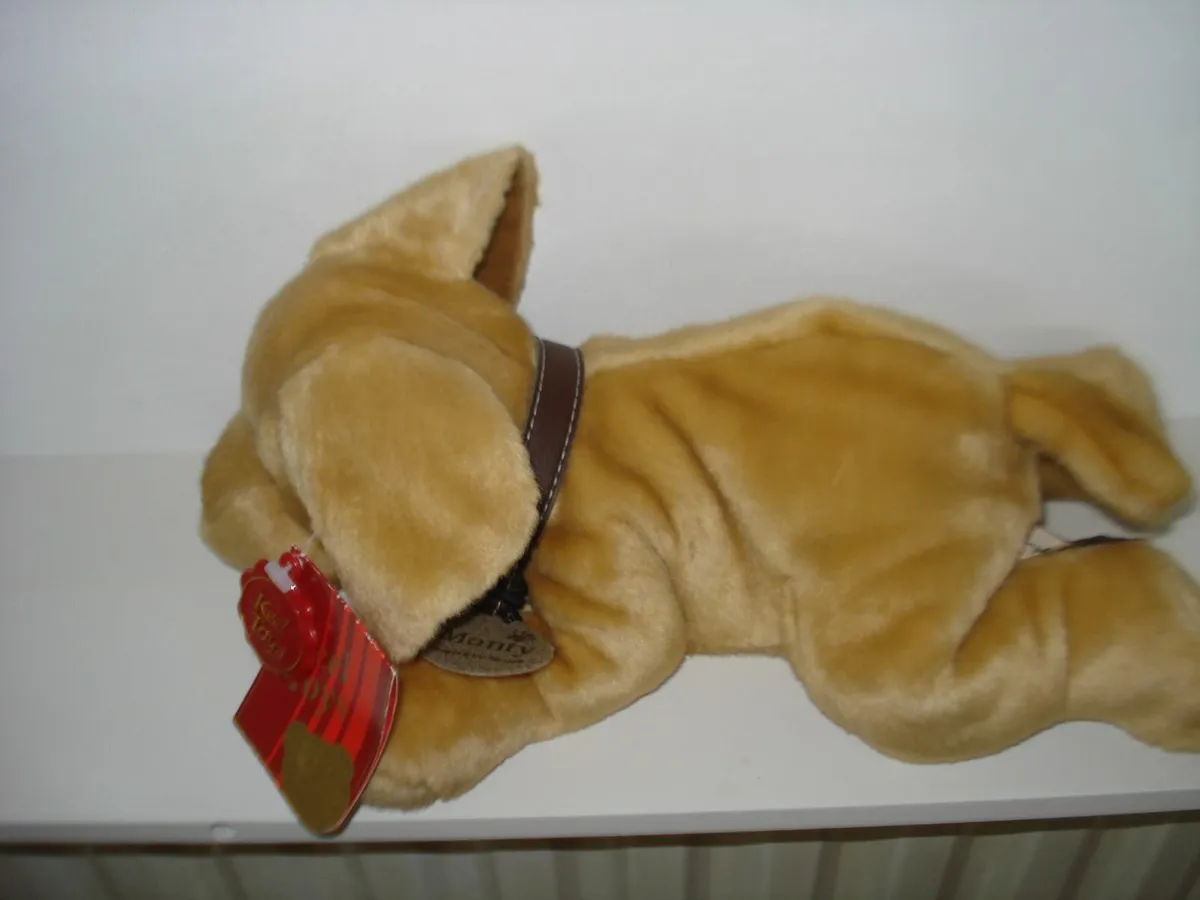 KEEL TOYS LARGE LABRADOR TOY DOG. - Image 3
