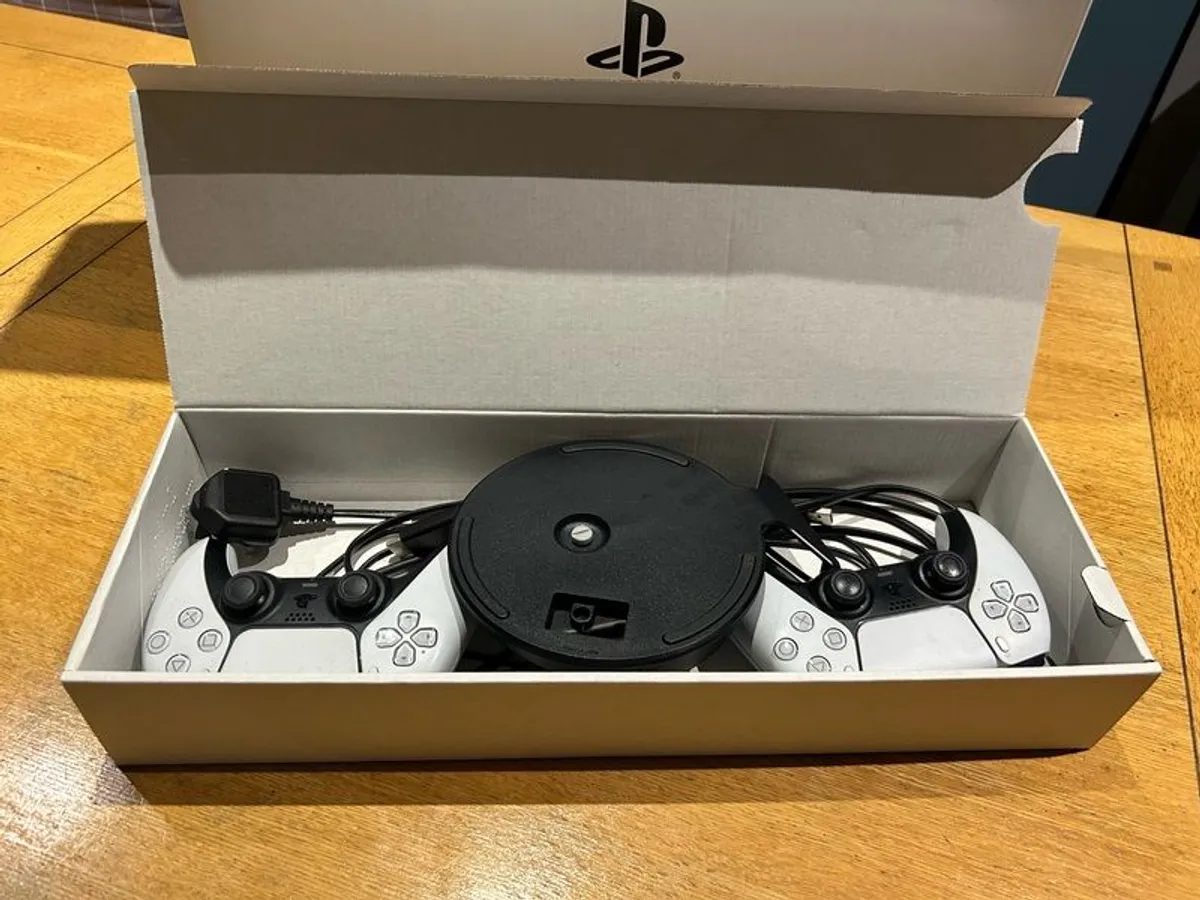 Digital PlayStation 5 - 825GB - Image 3