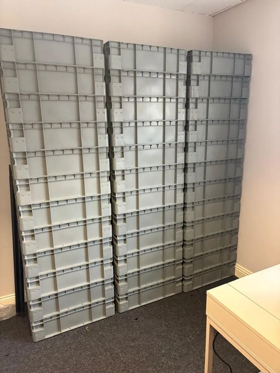 Plastic Crates - Image 2