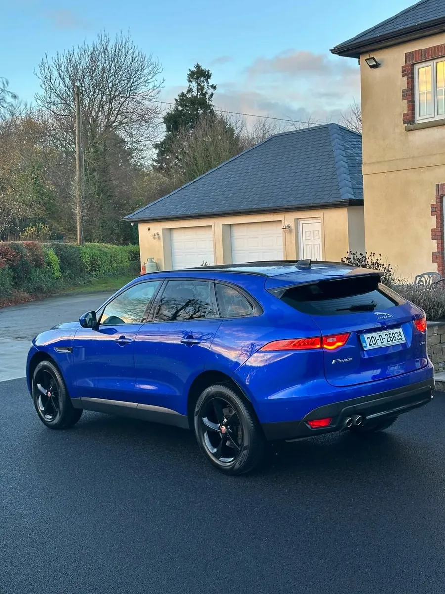 Jaguar F-Pace Rwd 2.0d 180 Chequered Flag Edition - Image 1