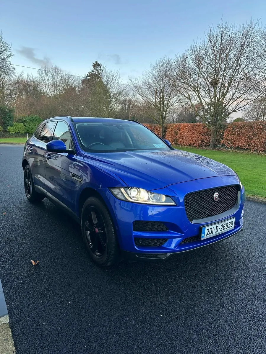 Jaguar F-Pace Rwd 2.0d 180 Chequered Flag Edition - Image 3