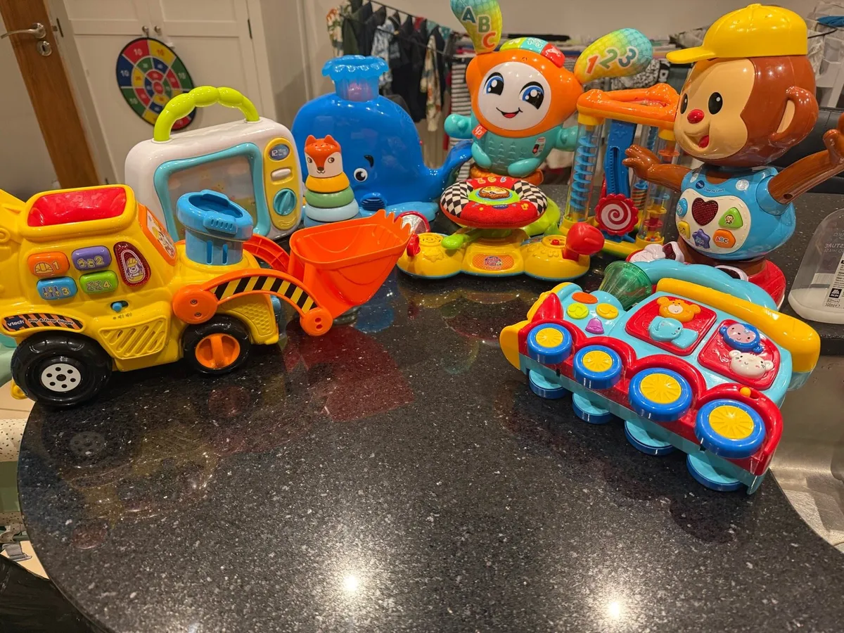 Mix of Vtech & other toys - Image 1
