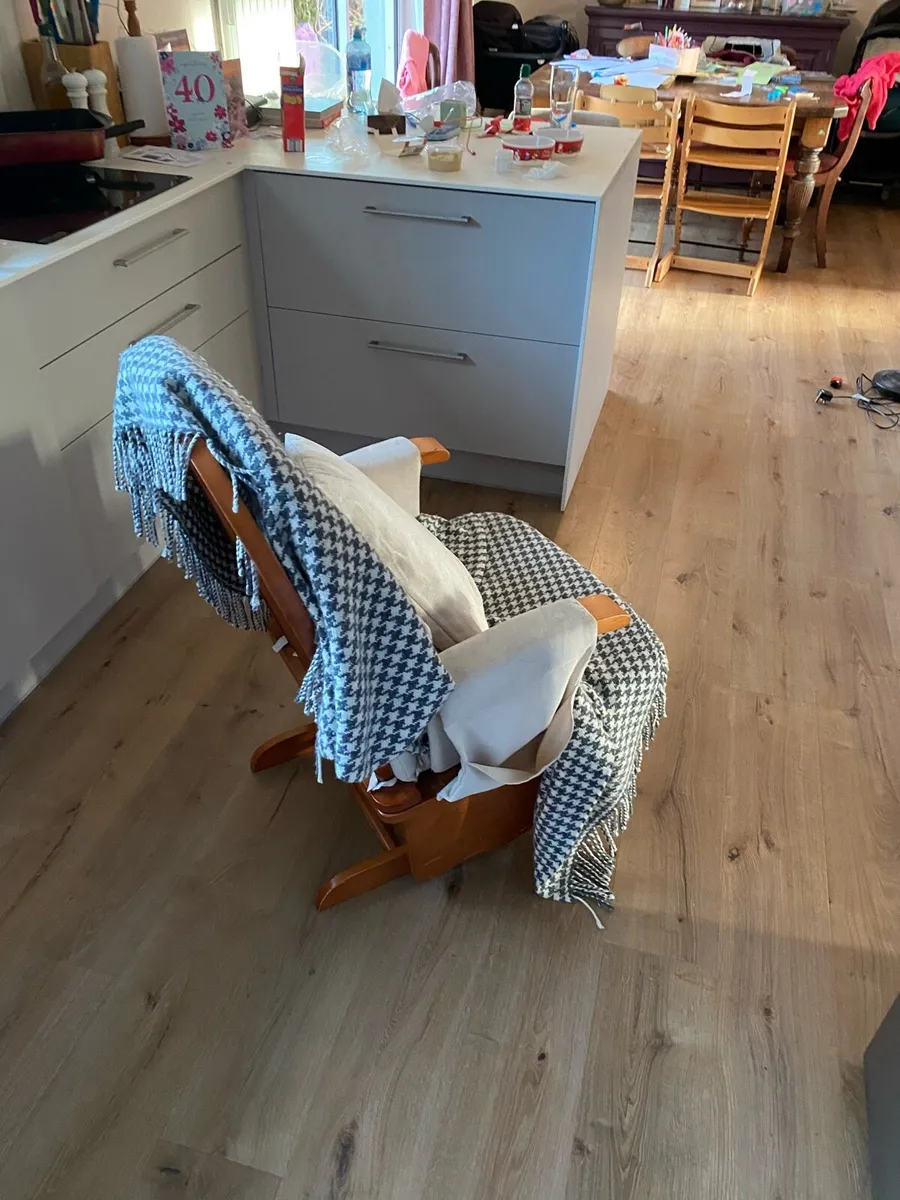 Rocking Chair - Image 4
