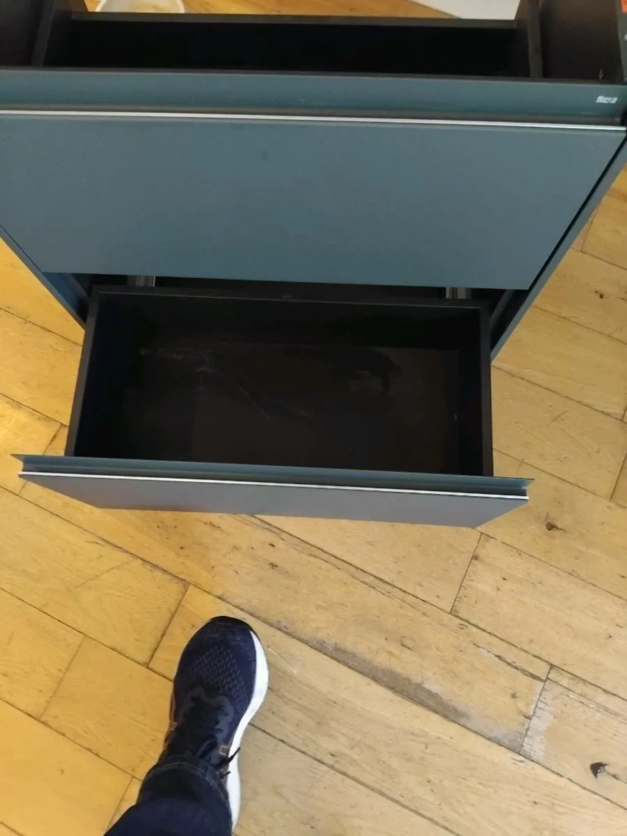 Roca wall hung unit only ex display - Image 3