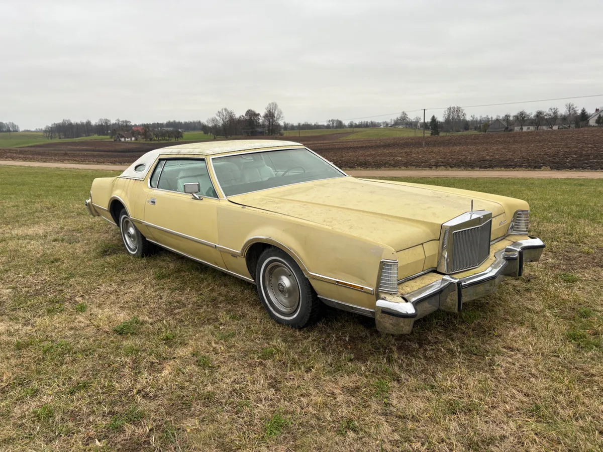 Lincoln Mark IV .Extremely Rare .Only 120 made - Image 2