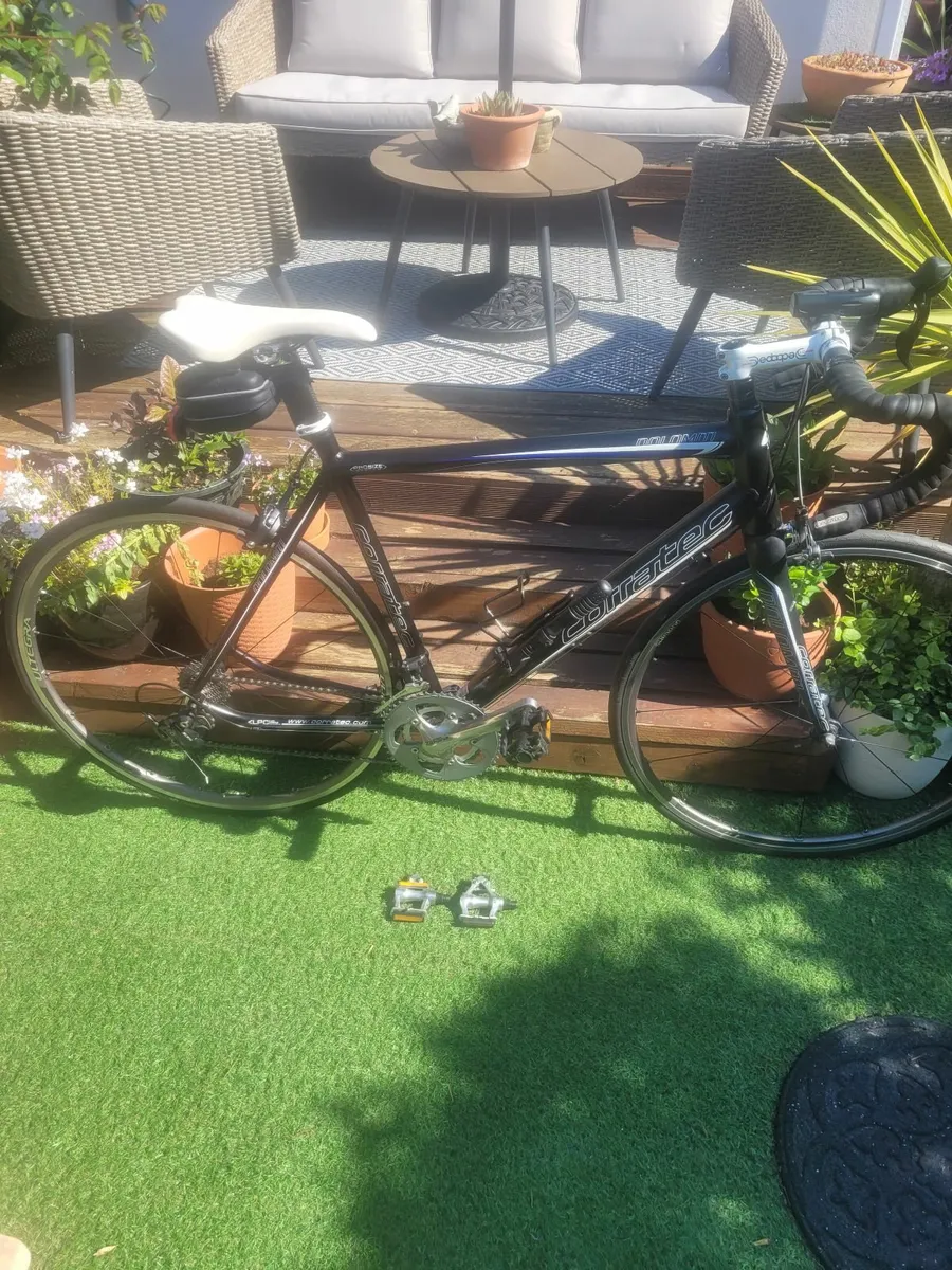 Carratec Adult Racing Bike - Excellent Condition - Image 1