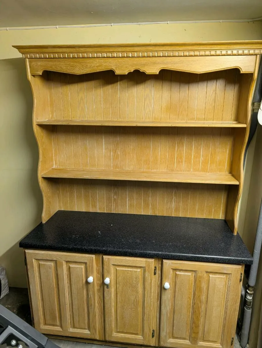 Dresser - Image 1
