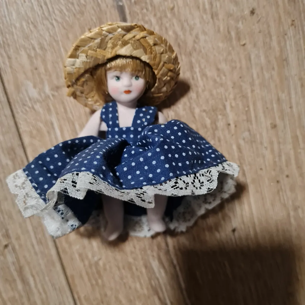 Vintage porcelain dolls small - Image 1