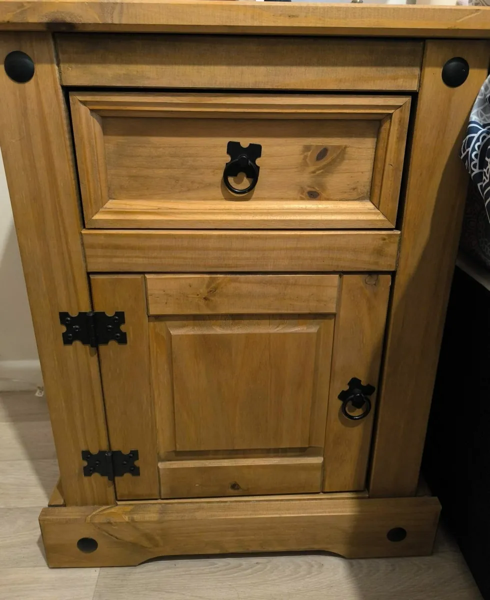 Bedroom Lockers - Image 2