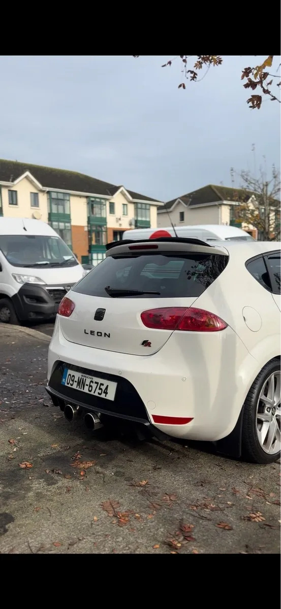 Seat Leon FR 2.0 tsi (280bhp) - Image 3