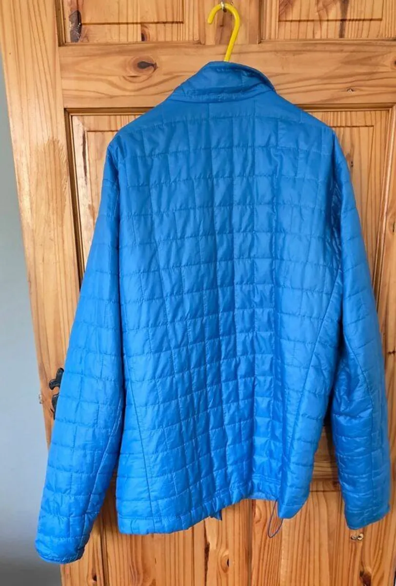 Patagonia mens jacket - Image 4
