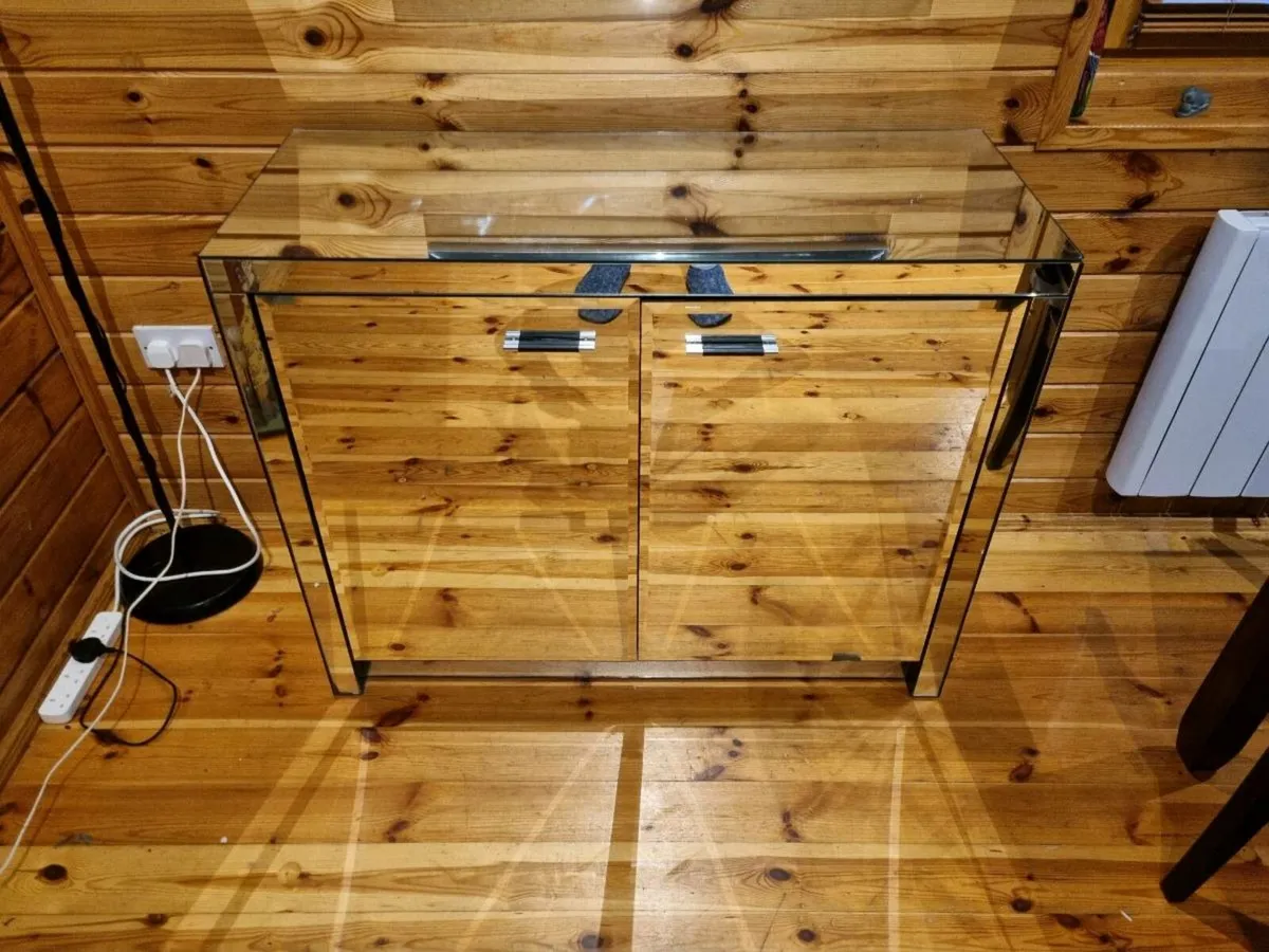 Storage unit - Image 2