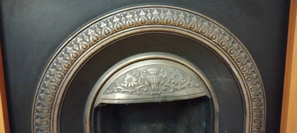 Cast iron fireplace - Image 2