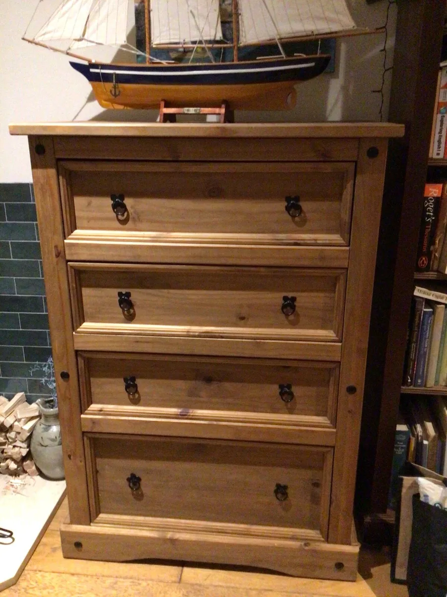 Chest of drawers - Image 1