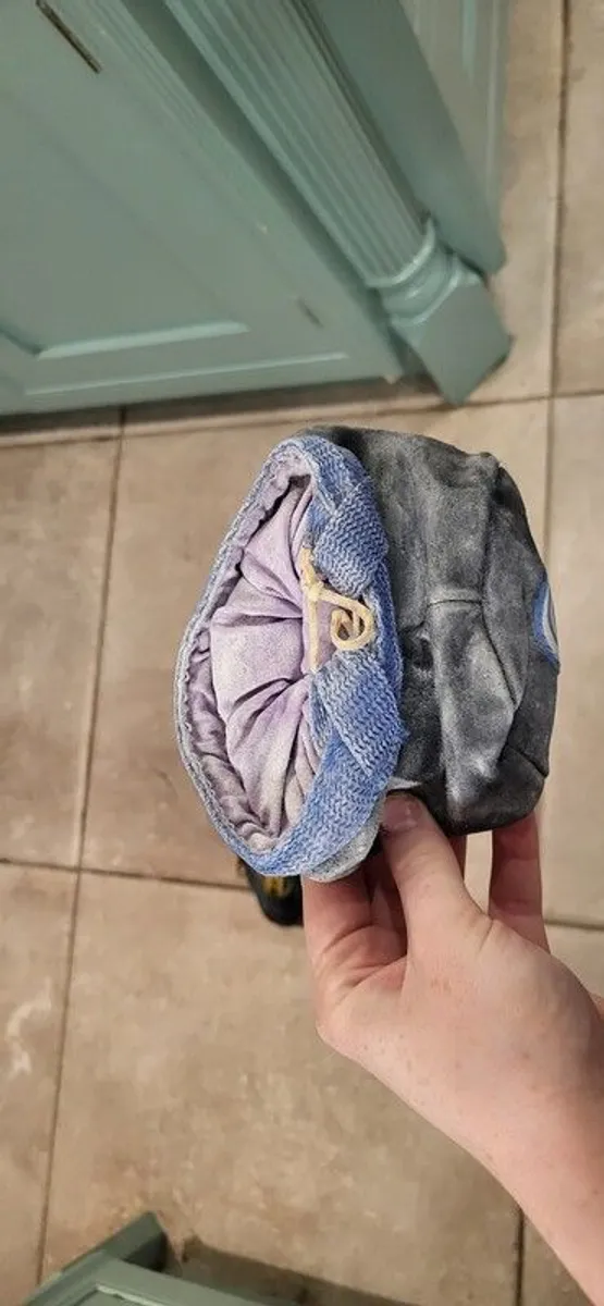 rock climbing gear and ropes - Image 4