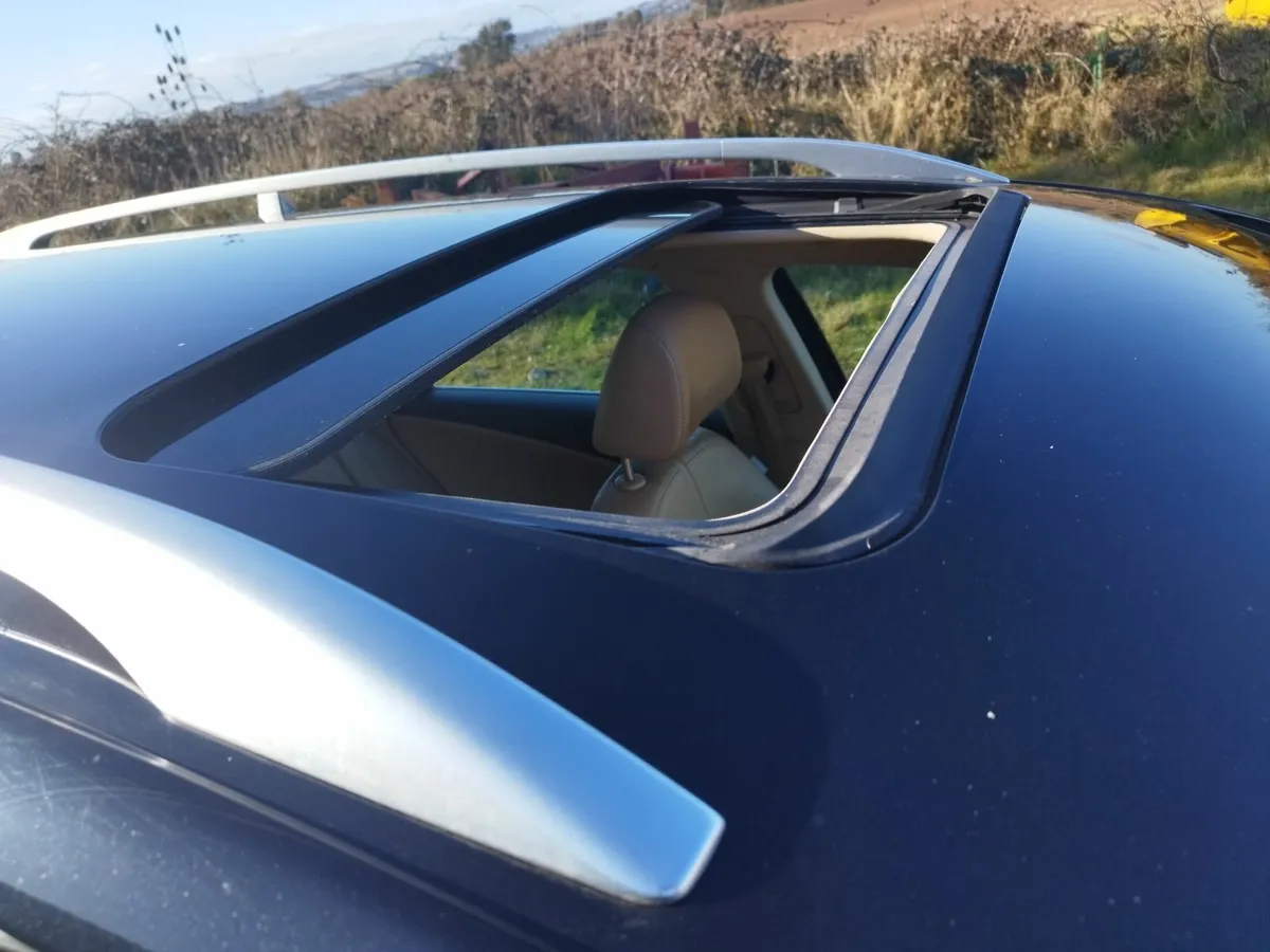 Volkswagen Passat 2007 - Image 2