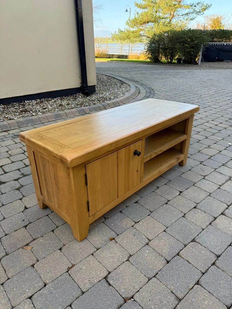 Oak TV unit - Image 2