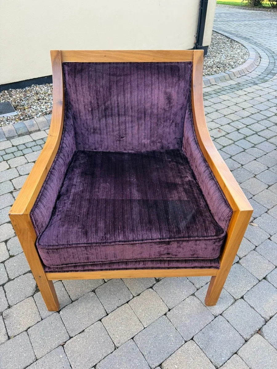 Armchair - Image 1