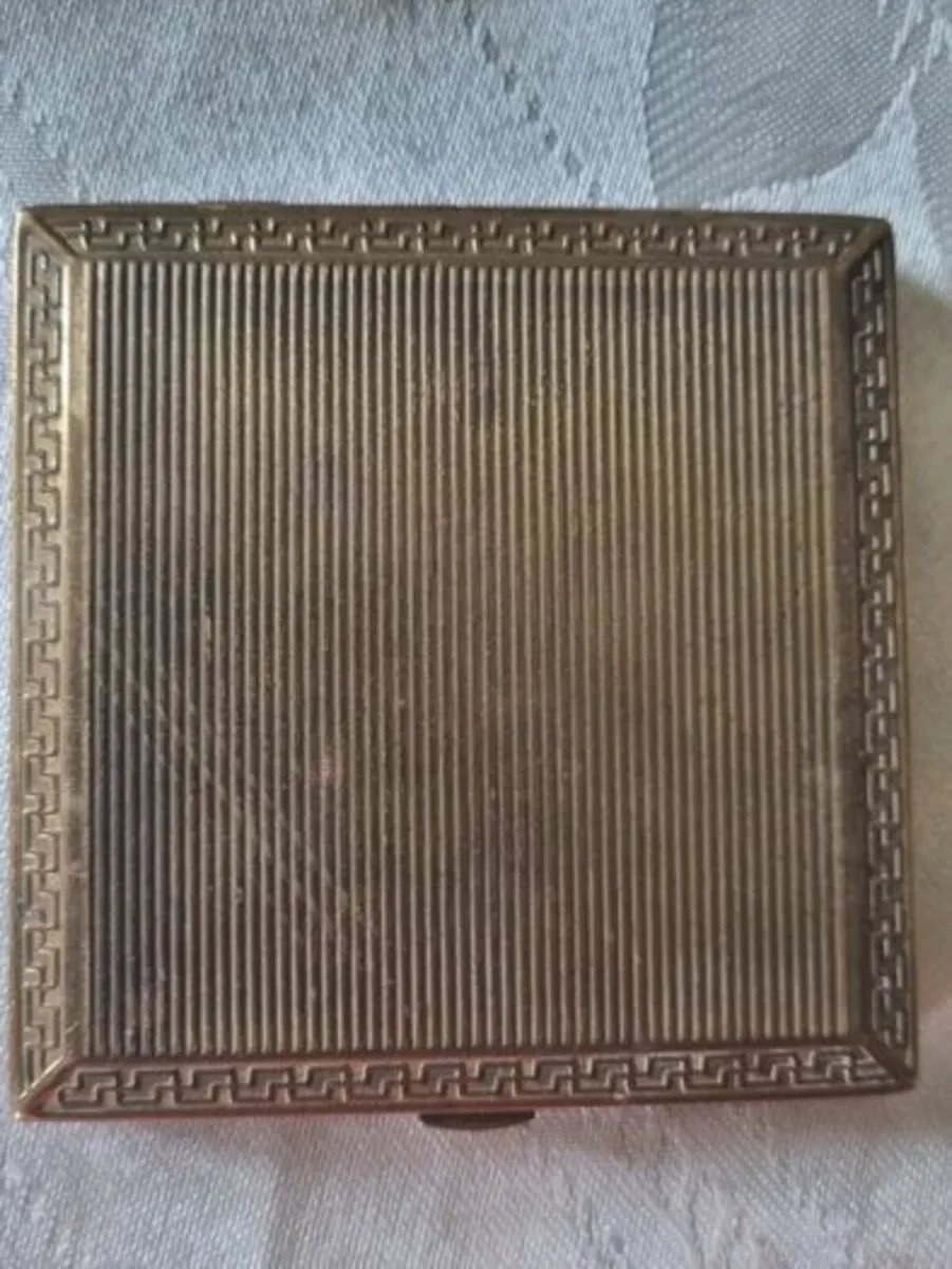 Vintage Square Powder Compact Marlene England - Image 2