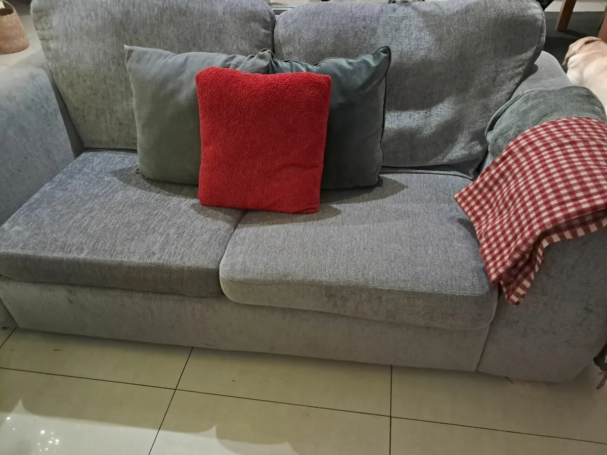 3 seater and 2 seater sofa - Image 4