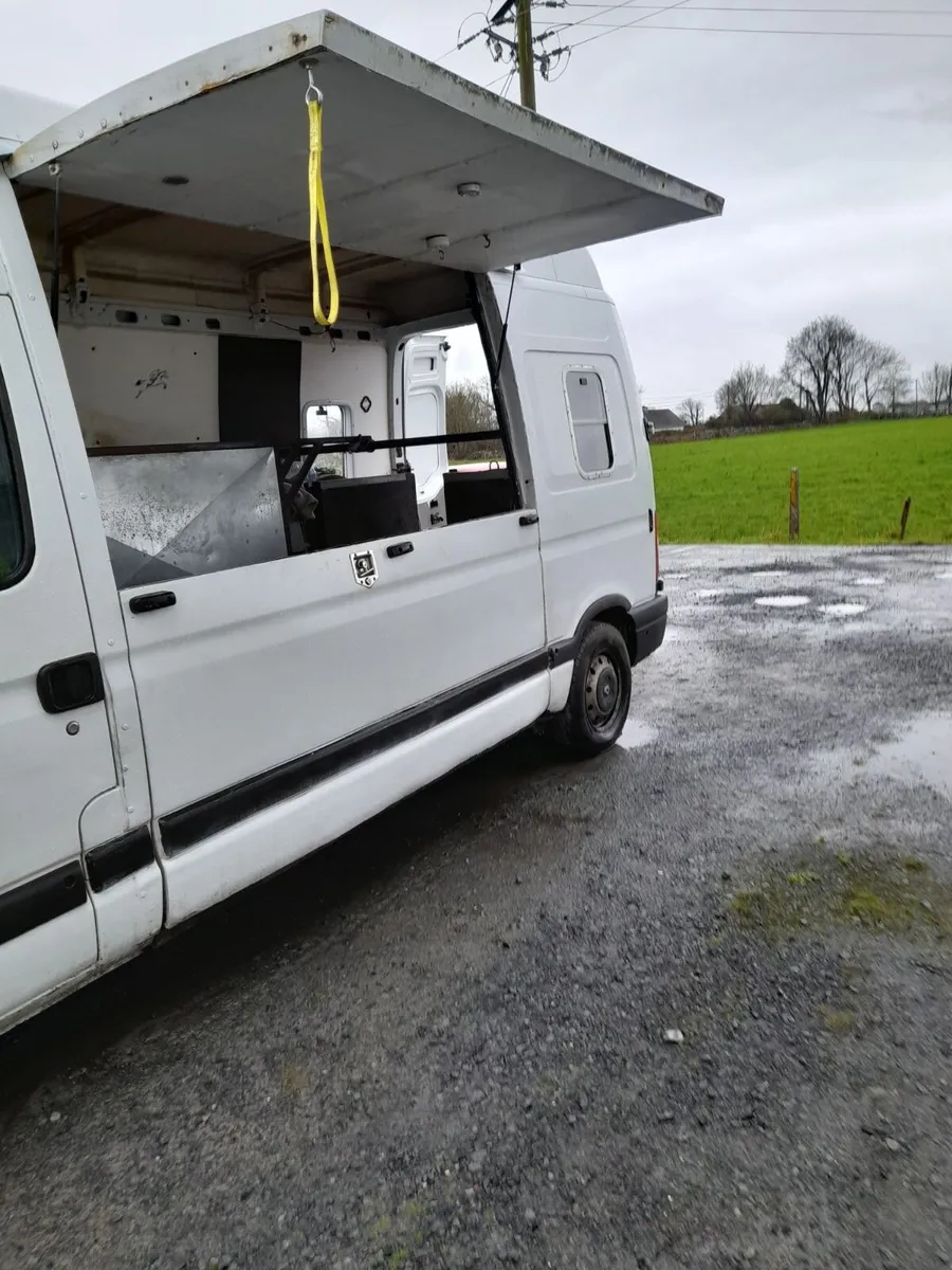 Renault Master 2010 Horse van - Image 4