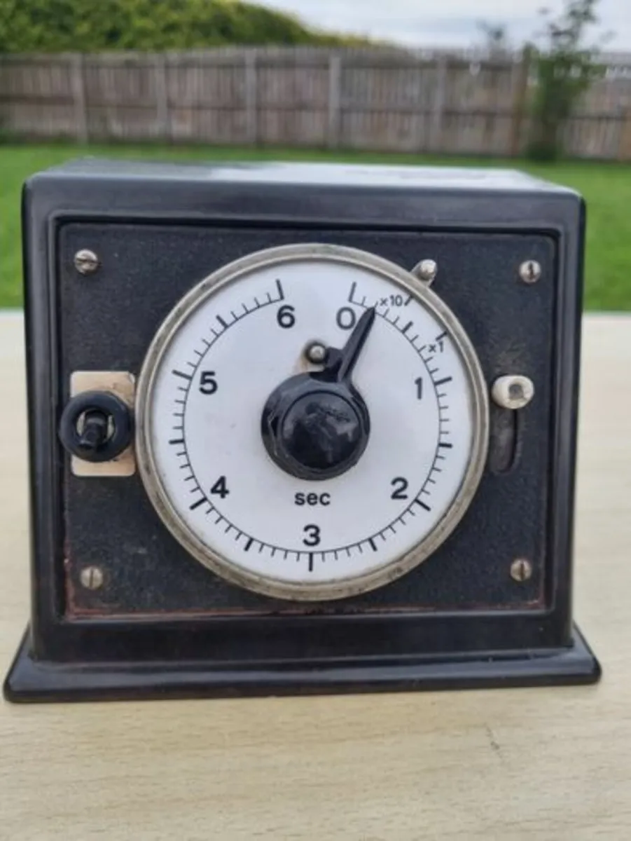 Vintage Retro Germany Bakelite Mechanical Dark Roo - Image 1